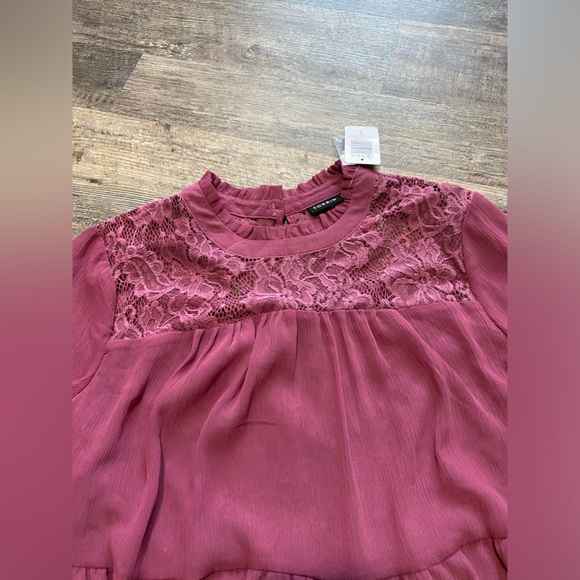 Torrid Women’s Chiffon over Lace Rose Pink top SZ 0/12/L - Picture 9 of 16